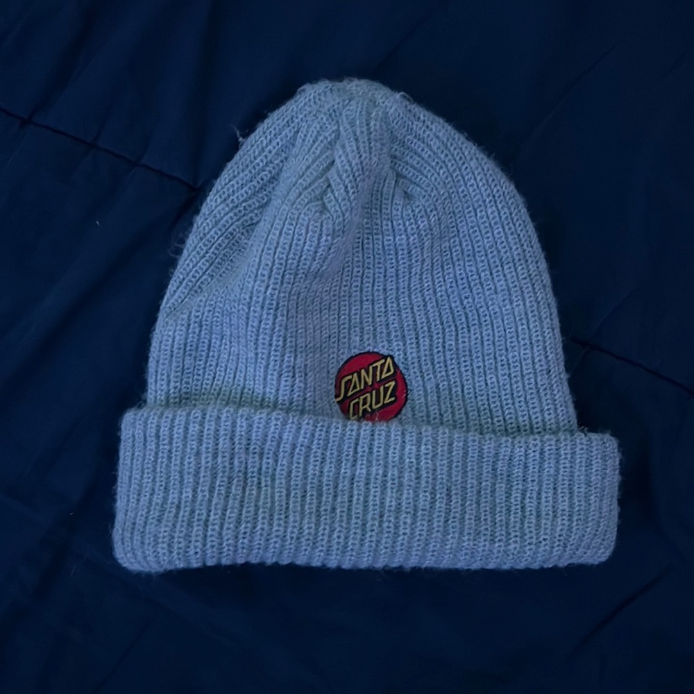 Santa Cruz gray beanie